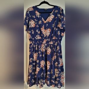 Torrid sz 2 blue floral dress